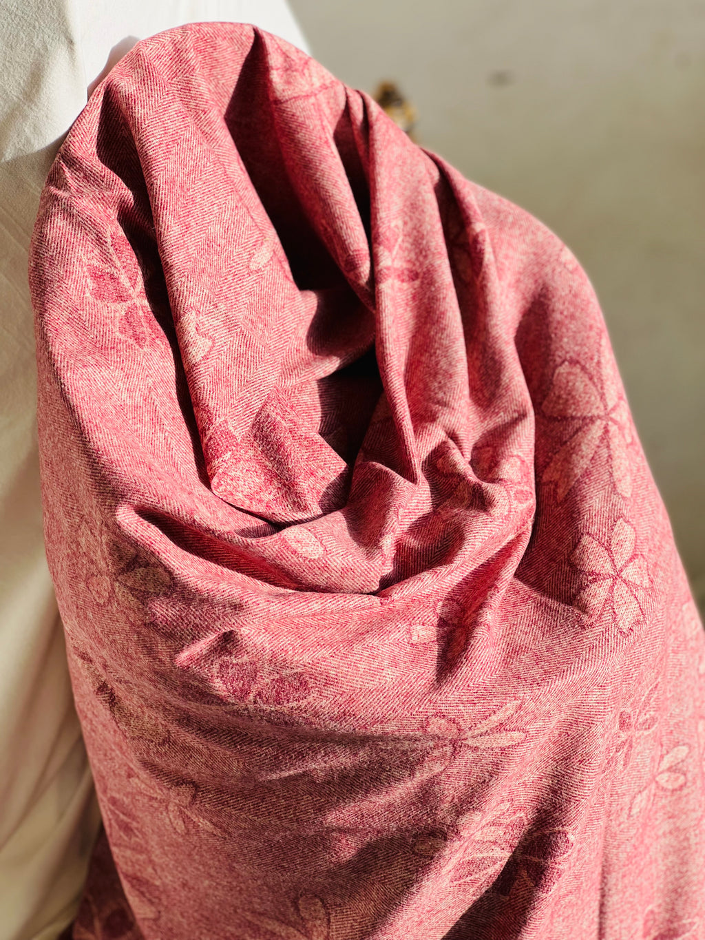 Soft Weave Shawl - Rosewood 02