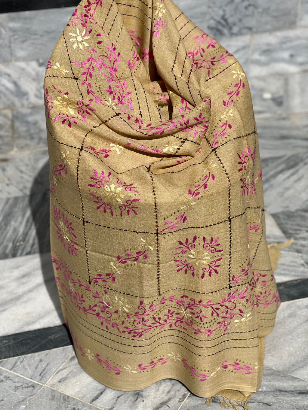 Gul-e-Lal Islampuri Shawl
