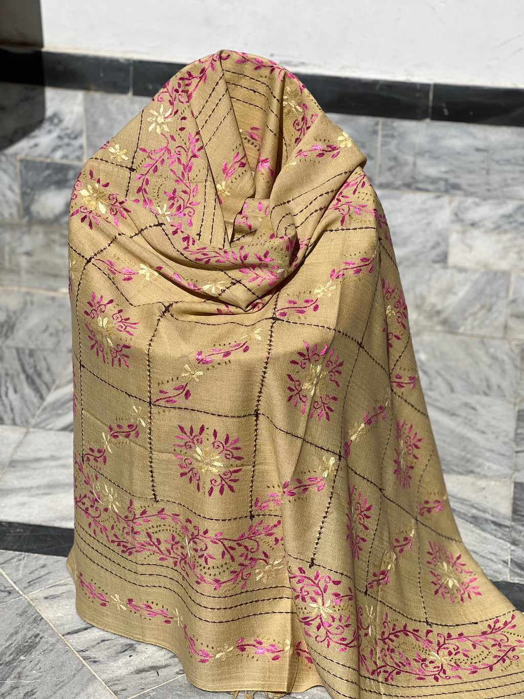 Gul-e-Lal Islampuri Shawl