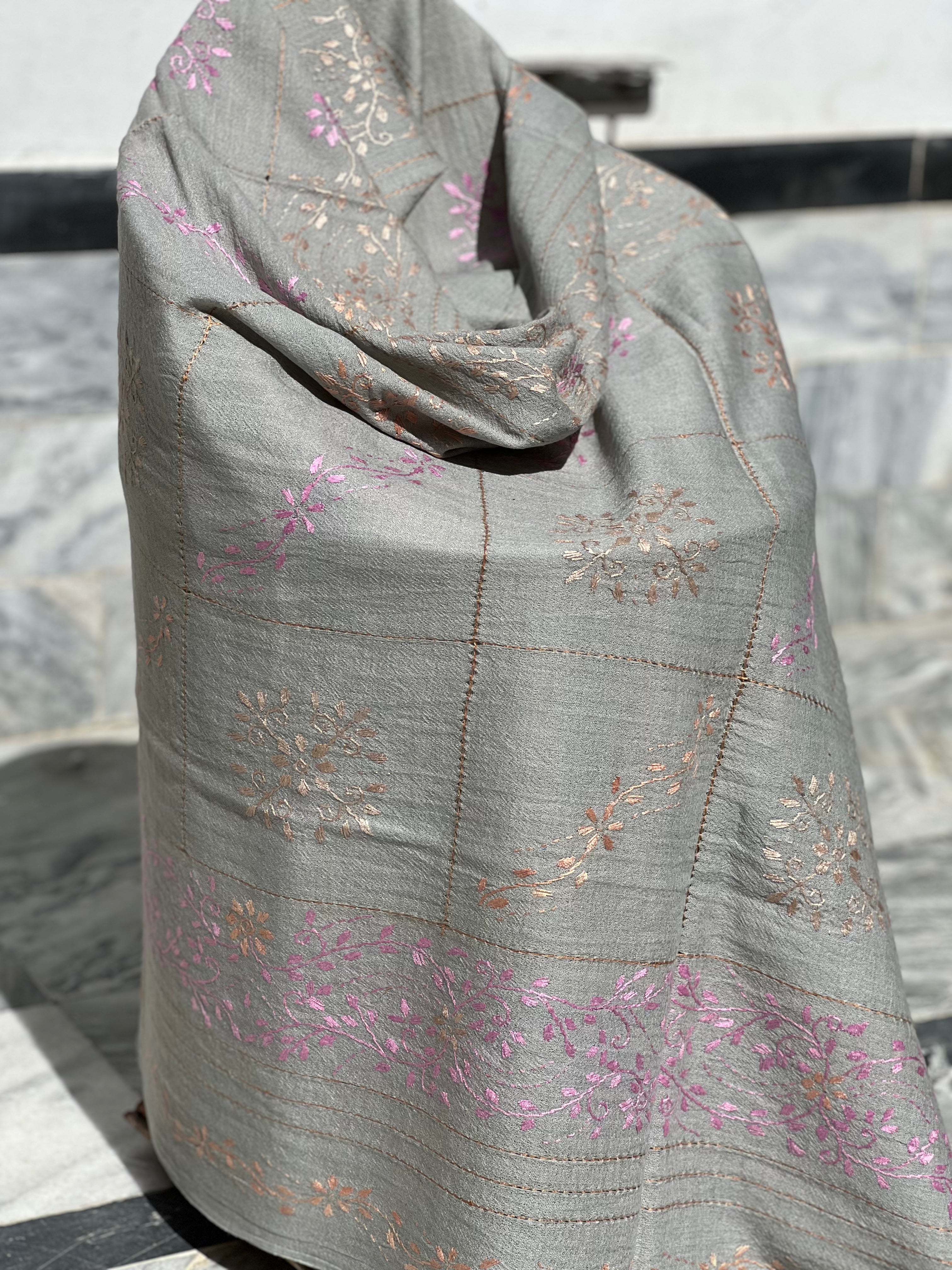 Islampuri Tarkashi Shawl