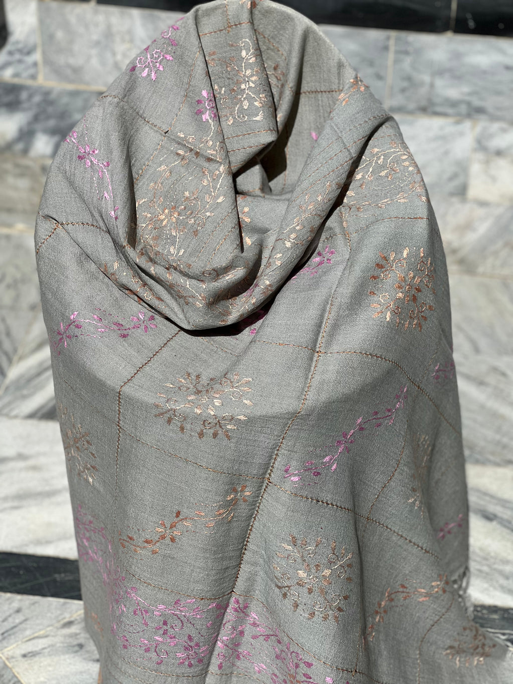 Islampuri Tarkashi Shawl